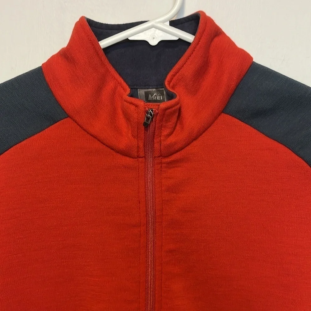 REI Co-op Merino Wool Mens 1/2 Zip Orange and Grey Sweater Size M Gorpcore - Picture 3 of 6